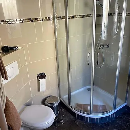 Klement Hotel 2*